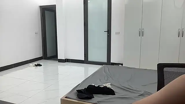 Louis Baby online show from September 16, 3:20 pm