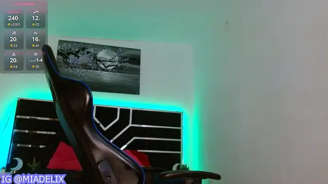 -MiaKitty- online show from March 11, 4:31 pm