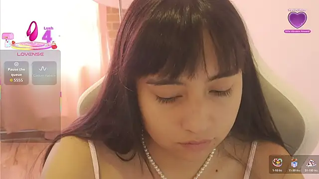 emitaa17228o online show from June 2, 9:16 pm