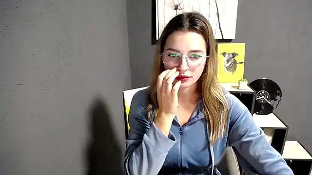 lady olivia  online show from September 17, 5:22 pm