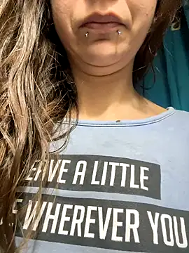 Snapshot of amy_gata chatting on October 6, 8:42 am amy gata online show from October 6, 8:42 am