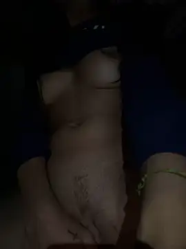 Snapshot of amy_gata chatting on October 8, 9:24 am amy gata online show from October 8, 9:24 am