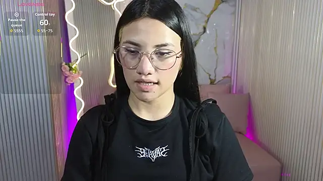 Chiara tay online show from April 1, 7:22 pm