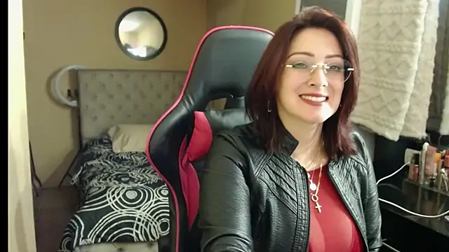 Carol Scottt online show from October 11, 1:21 am