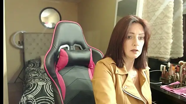 Carol Scottt online show from October 9, 10:47 pm