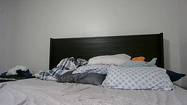 QueenLolaX online show from December 20, 1:31 am