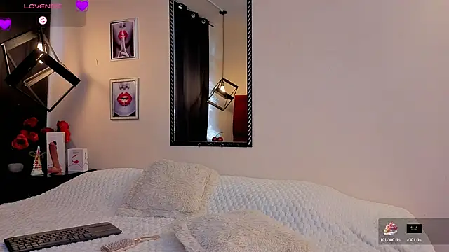 Megan Do Santos online show from September 23, 8:18 pm