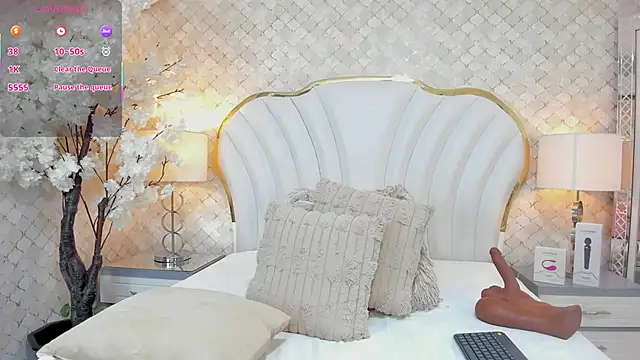 IsabellaKanned online show from December 5, 2:29 pm