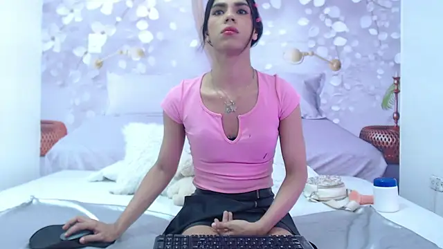 Luluu 08 online show from October 9, 7:29 pm