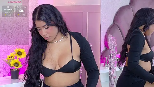 Salome Diaz  online show from December 19, 5:21 am