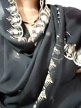 Indian-Nazia online show from November 7, 8:36 pm