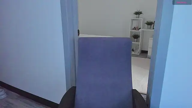 Miya Kisss online show from September 11, 11:10 am