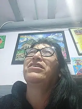 clarita 01 online show from June 1, 1:51 am