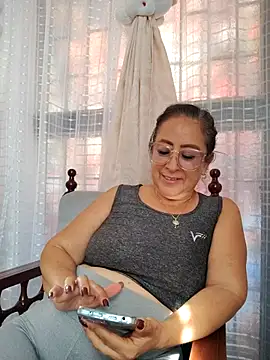 amaranta c online show from December 14, 8:03 pm