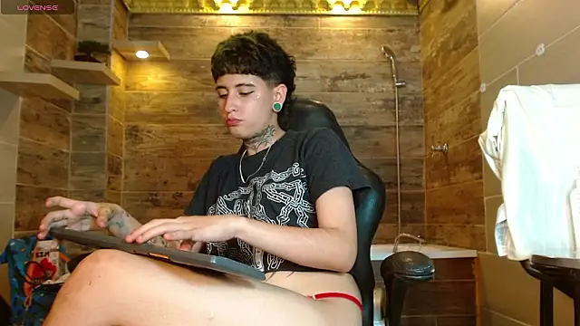 Ethan lennox online show from March 5, 8:15 pm