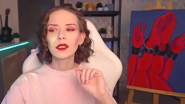 FascinatingEyess online show from November 17, 9:15 pm