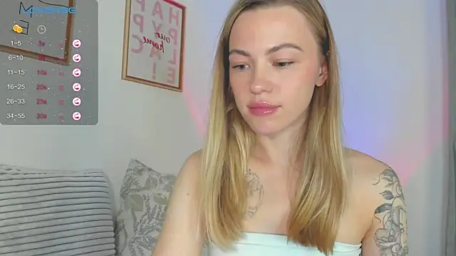 Snapshot of damn_cutie chatting on October 2, 8:58 pm damn cutie online show from October 2, 8:58 pm