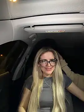 Holly-Glamour online show from March 18, 9:42 pm