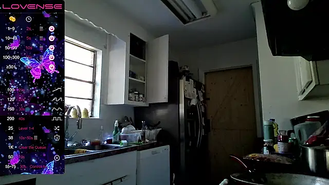 Milfshakecafe online show from September 27, 3:08 pm