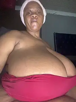 Chubbykarisma27 online show from July 21, 7:14 pm