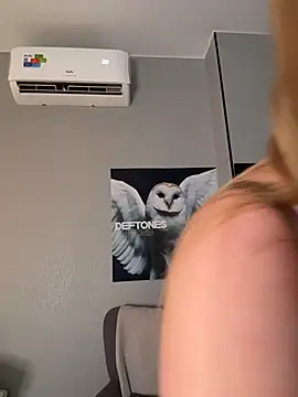 pink8ty online show from November 29, 6:17 am