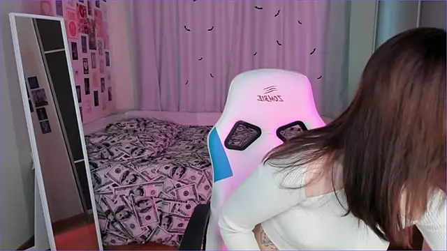 Vanessa Verona online show from April 3, 5:16 am