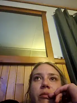 Snapshot of Off_the_Lesh chatting on September 25, 3:00 pm Off the Lesh online show from September 25, 3:00 pm