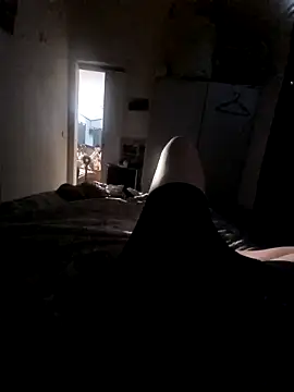 Snapshot of Off_the_Lesh chatting on October 22, 3:44 am Off the Lesh online show from October 22, 3:44 am