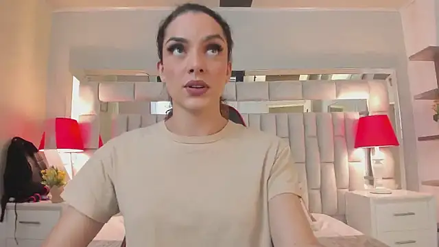 Snapshot of mariiahneedles chatting on October 23, 12:27 am mariiahneedles online show from October 23, 12:27 am