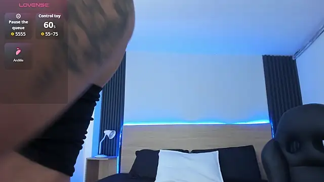 Chiqui milk  online show from October 13, 6:54 pm