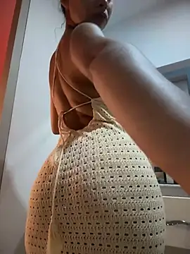 Hips hannah online show from April 10, 11:00 pm