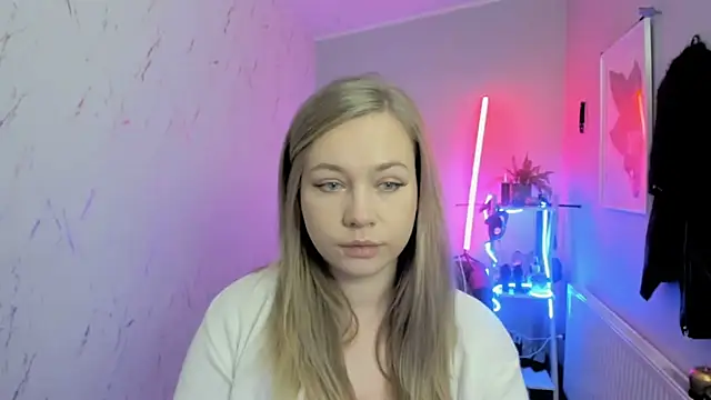 holly xglam online show from November 20, 8:54 pm