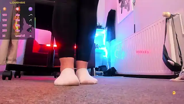 holly xglam online show from March 20, 8:58 pm