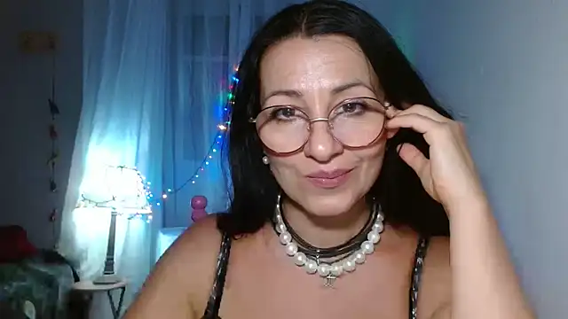 KeisyNeonX online show from September 22, 7:45 pm