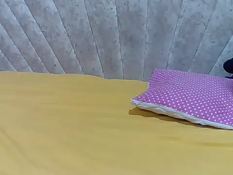 Sexy Villagegal online show from April 3, 8:29 pm