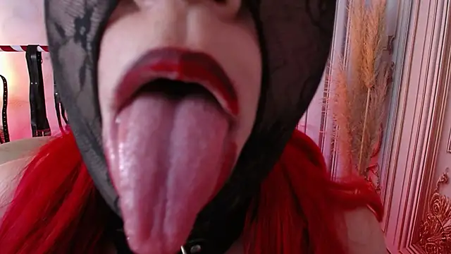 Naty slavedoll online show from February 8, 7:28 pm