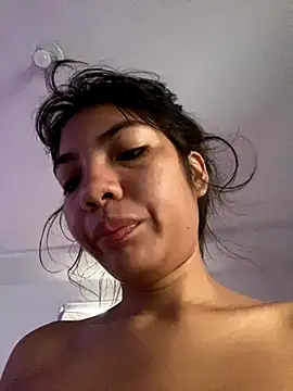 Snapshot of RoomExotic11 chatting on September 16, 10:56 am RoomExotic11 online show from September 16, 10:56 am