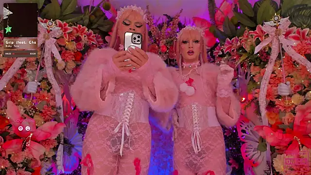 AlisonSharon online show from April 19, 3:50 am