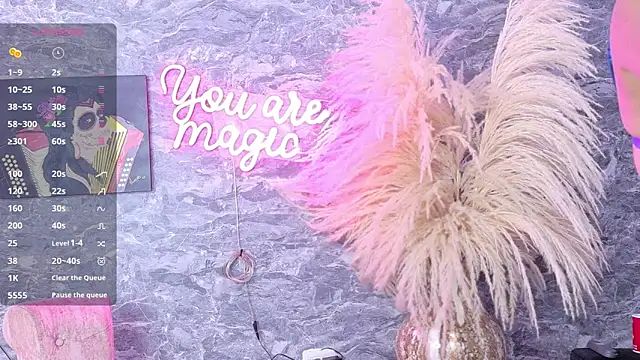 siamarlin online show from May 4, 7:17 pm