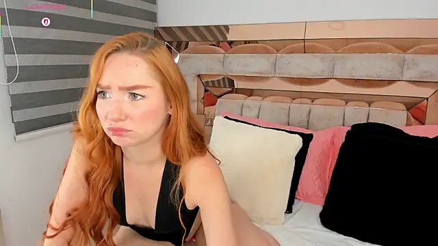 CamiiLovers online show from December 18, 8:52 am