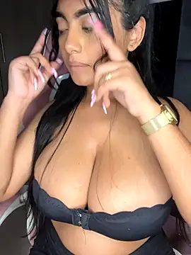 Karla thompson   online show from October 15, 4:37 am