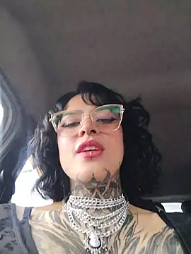 taaylor33 online show from February 21, 5:13 pm