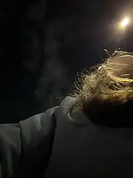 sara  lynn online show from December 4, 11:49 pm