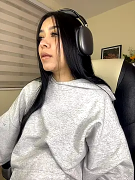 Starliee   online show from October 29, 11:51 pm