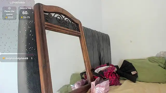 latinaStepmom online show from September 29, 2:33 pm