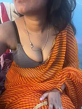 APKI WIFE  online show from August 4, 4:18 am