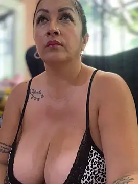 Milk chloe online show from October 3, 7:19 pm