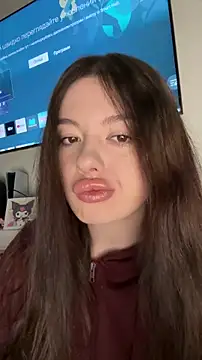 Kimi Ass online show from April 13, 11:00 am