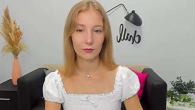 LolaWilsons online show from September 12, 6:25 am