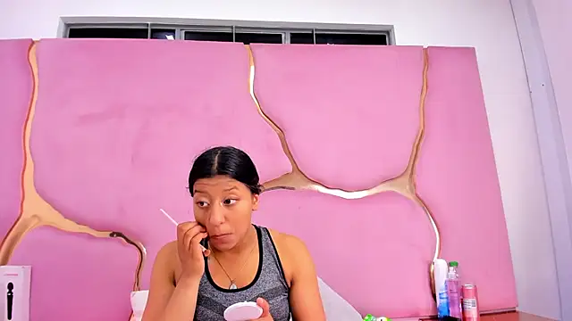 VaneLin18 online show from November 22, 8:55 pm